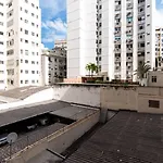 Omar do Rio - CL 91/302: 3Qtos no Arpoador c/ Internet 250mbps + WorkStation, a 250 metros da Praia de Copacabana e 500 metros da Praia de Ipanema, 400 metros do metrô General Osório