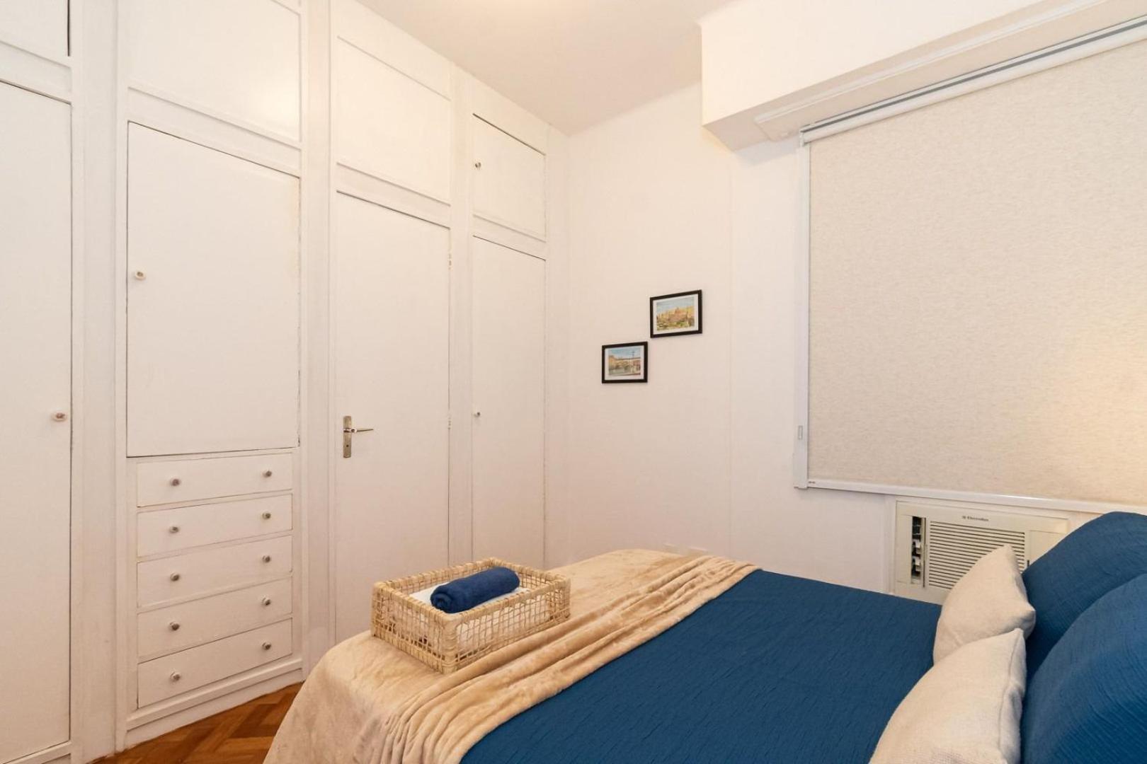Apartamento De 3 Quartos Em Copacabana | Cl 91/302