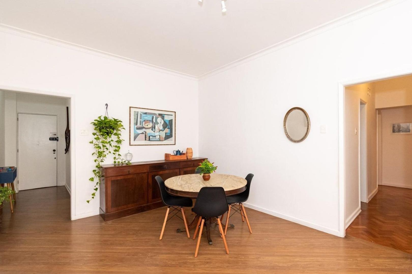 Apartamento De 3 Quartos Em Copacabana | Cl 91/302